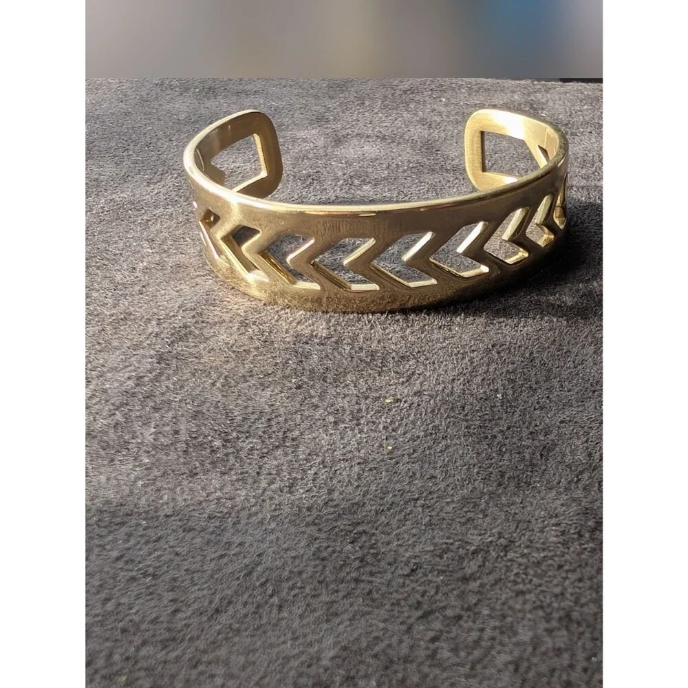 Rustic Cuff Elegant Gold Tone Cutout Chevron Cuff Bracelet